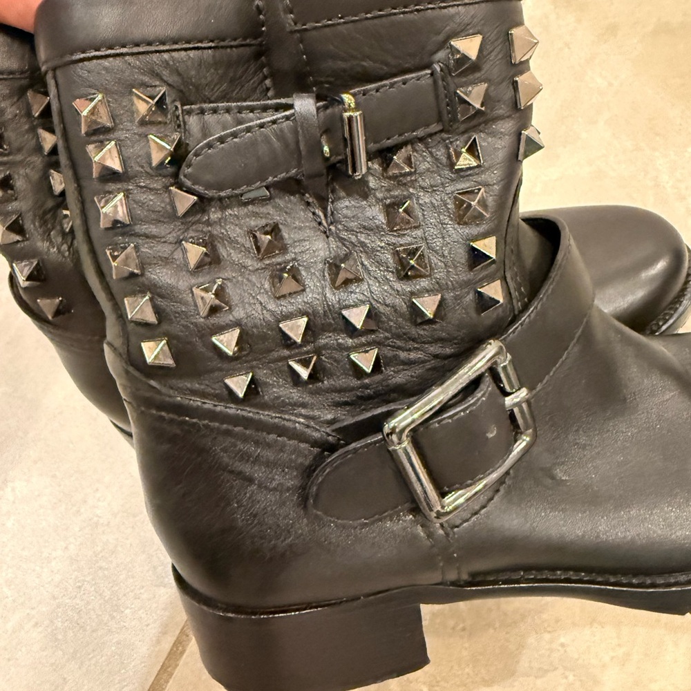 Valentino Garavani Black Combat Boots with Silver Studs (box is missing) - Picture 12 of 12